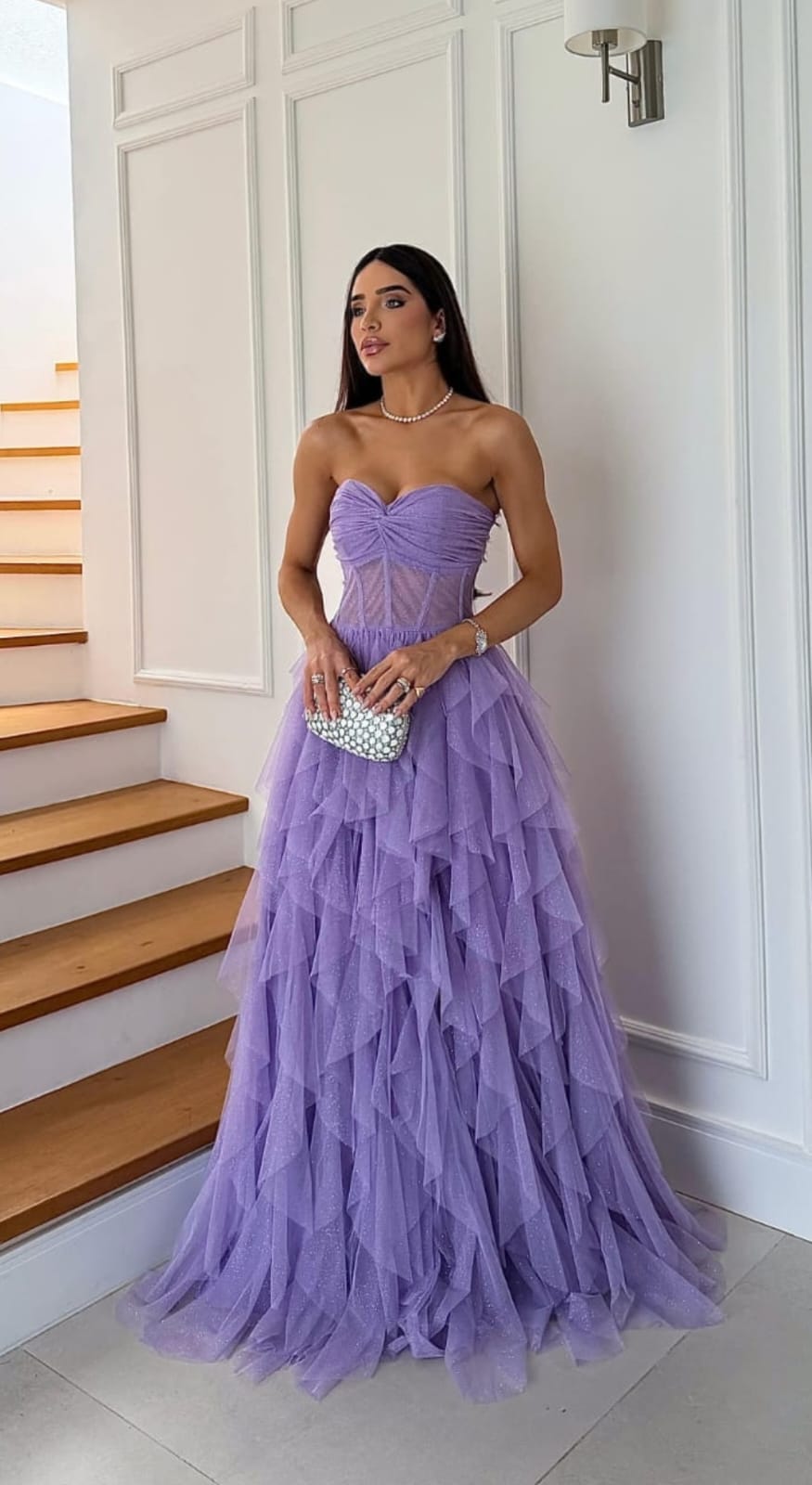 Vestido longo lilás de tule em camadas, disponível para aluguel na Rei dos Vestidos